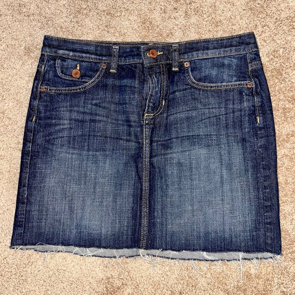 Gap denim mini skirt, size 10, dark blue denim